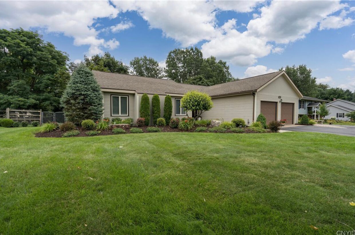 Primary Photo - 22036 Riverbend Dr W