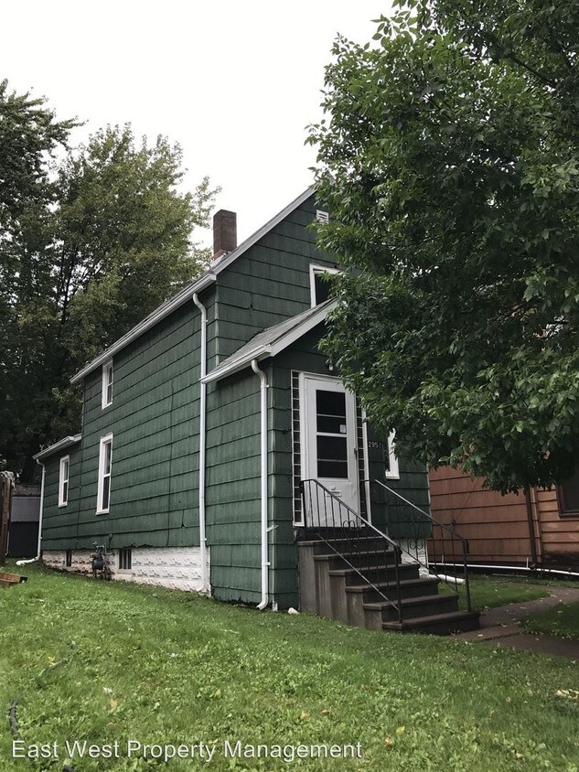 Foto principal - 2 br, 1 bath House - 2957 Devonshire St