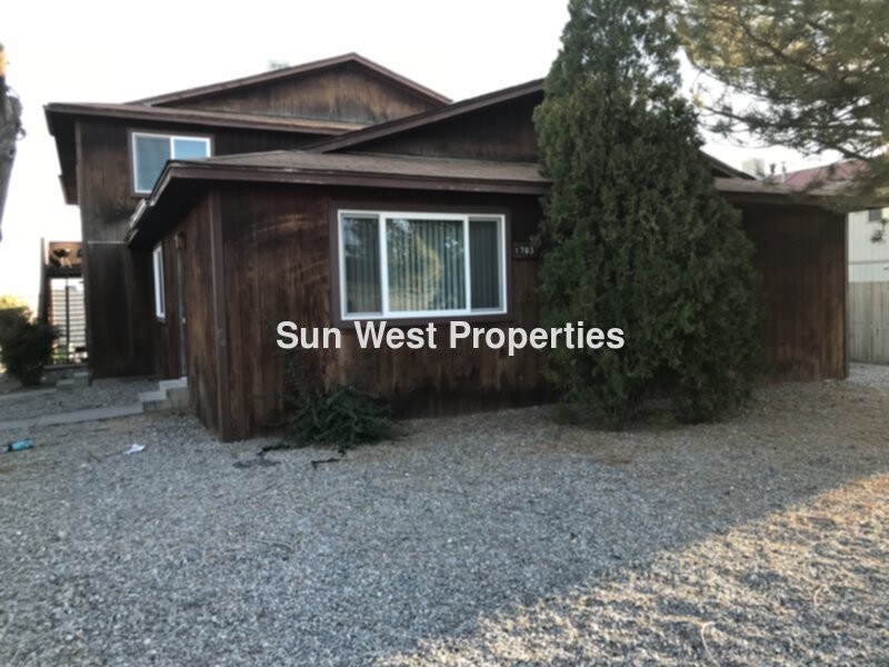 1703 Cliffside Dr, Farmington, NM 87401 House Rental in Farmington