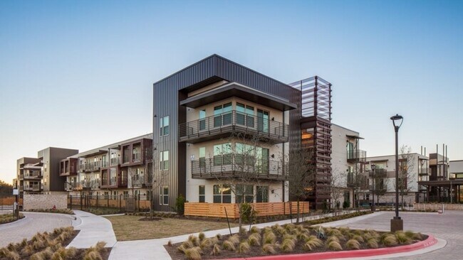 Building Photo - 5705 Diehl Trail