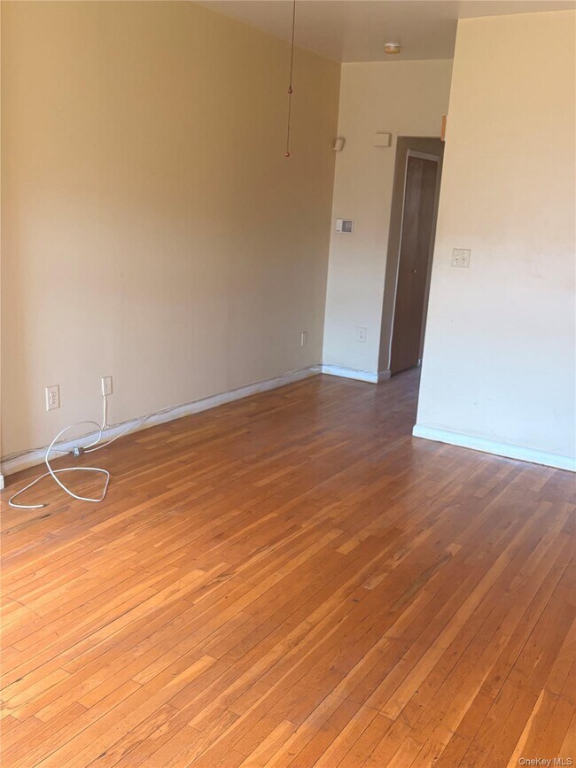 Building Photo - 723 MacDonough St