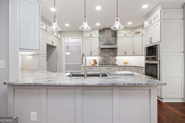 Building Photo - 6435 Ivey Creek Cir