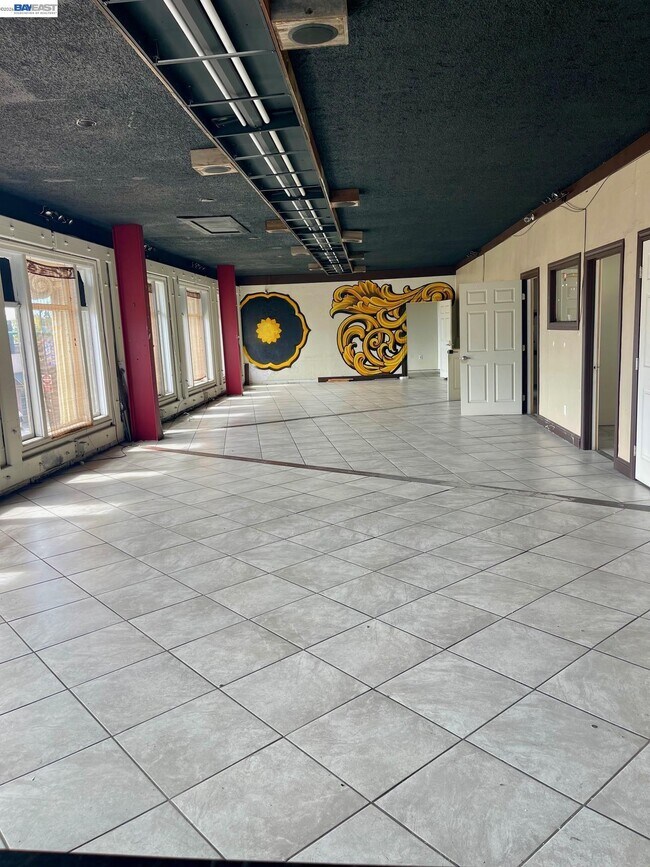 Foto del edificio - 22622 Mission Blvd