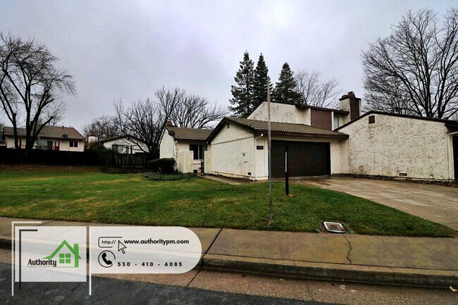 Foto del edificio - 897 Tanglewood Dr. - Newly Remodeled Unit!...