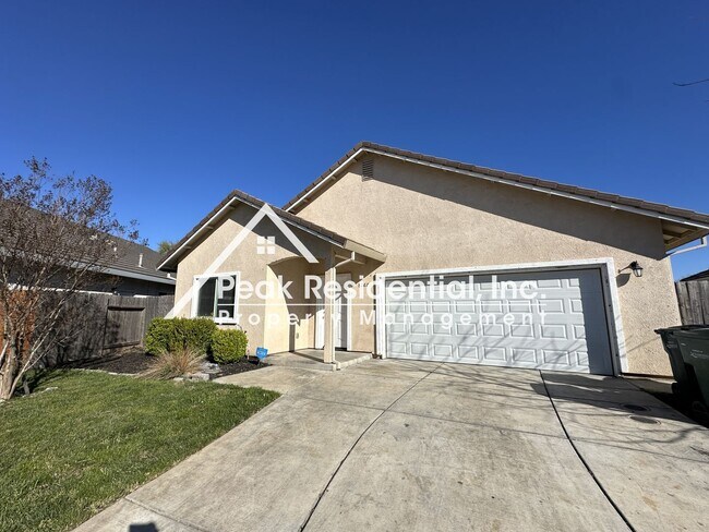 Building Photo - Wonderful 4bd/2ba Home with 2 Car Garage!