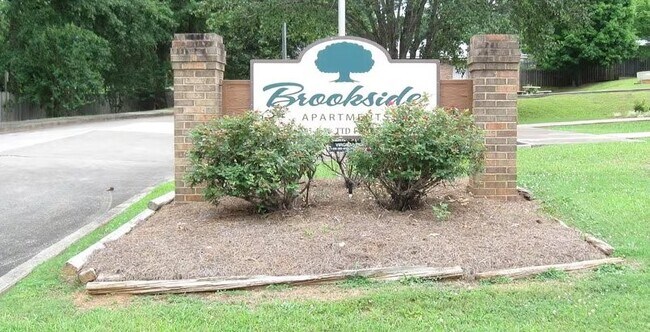 Foto del edificio - 756 Randolph Ave