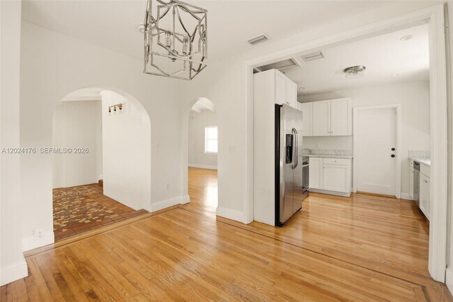 Building Photo - 131 NE 97th St