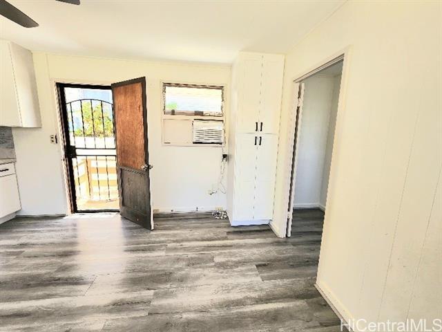 Building Photo - 3286 Winam Ave