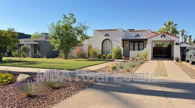 Photo - 1533 W Willetta St House