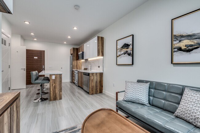 Photo du bâtiment - 1168 Pendrell St