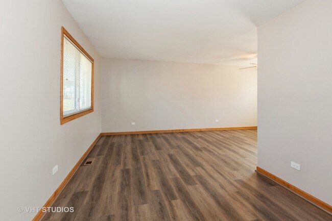 Building Photo - 6734 Cherry Tree Ave