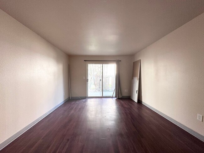 Foto del edificio - 1 Bedroom 1 Bath with utilities included!