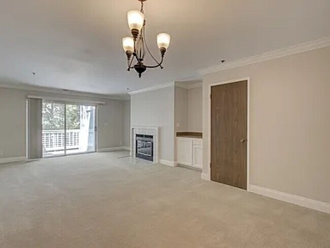 Foto del edificio - Outstanding 2BD/2BA Condo Near Pleasant Hill BART – Walnut Creek