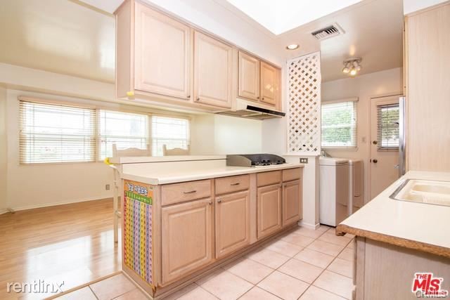 Building Photo - 4 br, 3 bath House - 16852 Citronia St