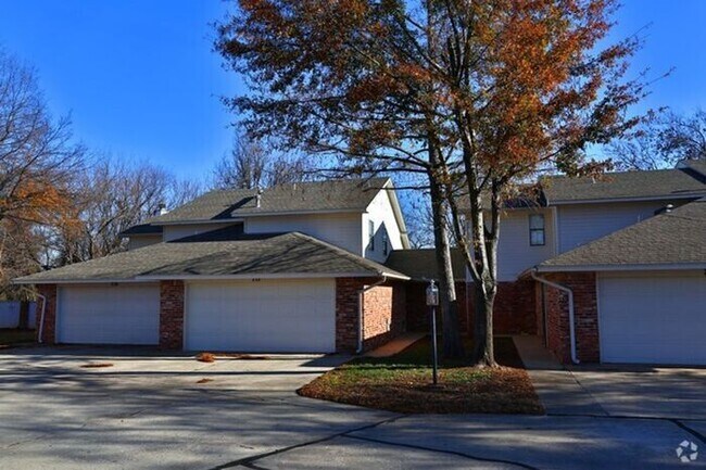 Building Photo - Spacious West Norman 1 Story 3 Bed 2 Bath!!