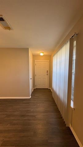 Building Photo - 2410 Woodoak Ct