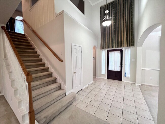 Foto del edificio - 5707 Windy Knoll Ln