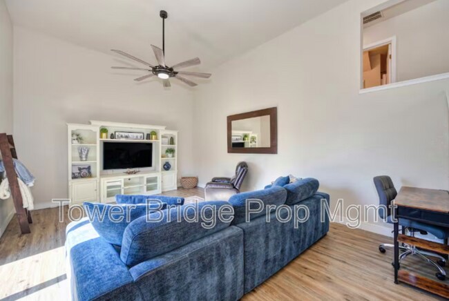 Foto del edificio - 5823 Filbert Ave