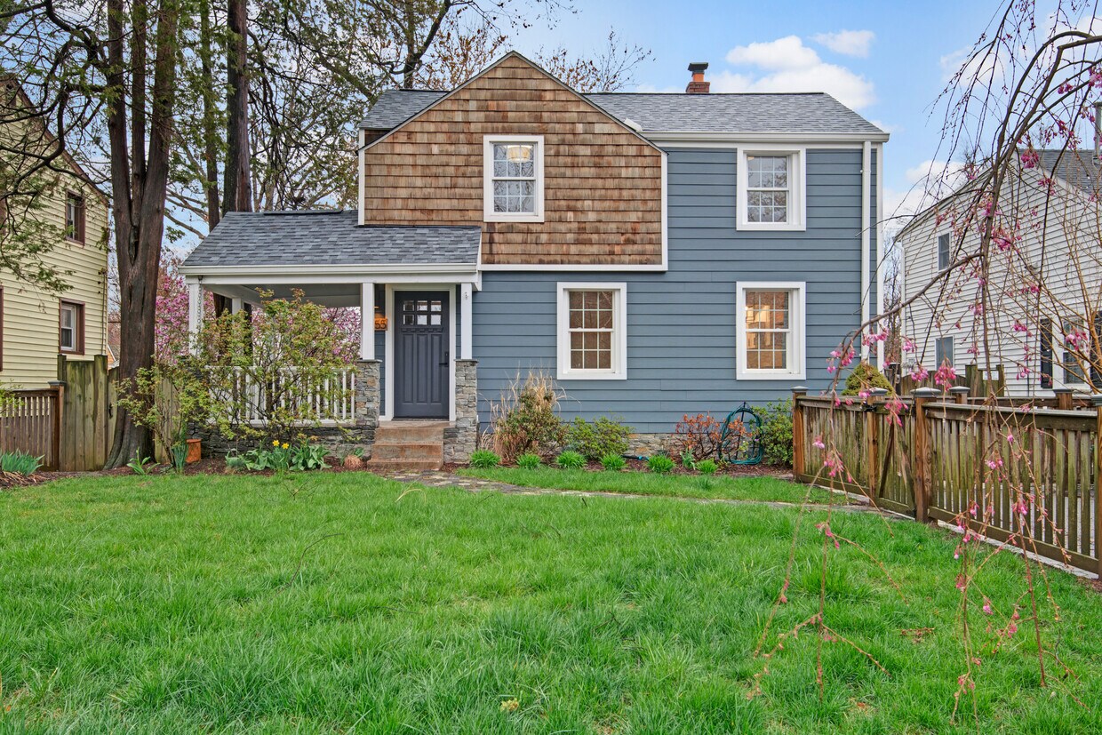 Foto principal - 2855 Cherry St