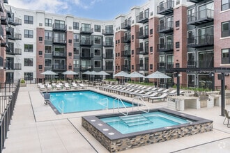 Building Photo - Alcott