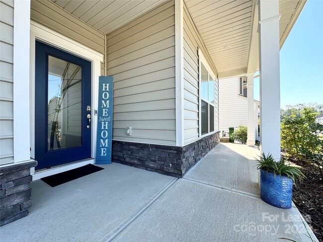 Building Photo - 19113 Yellow Birch Dr
