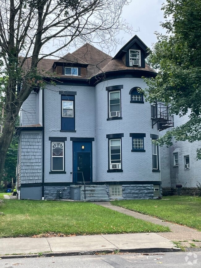 Building Photo - 5530 Stanton Ave
