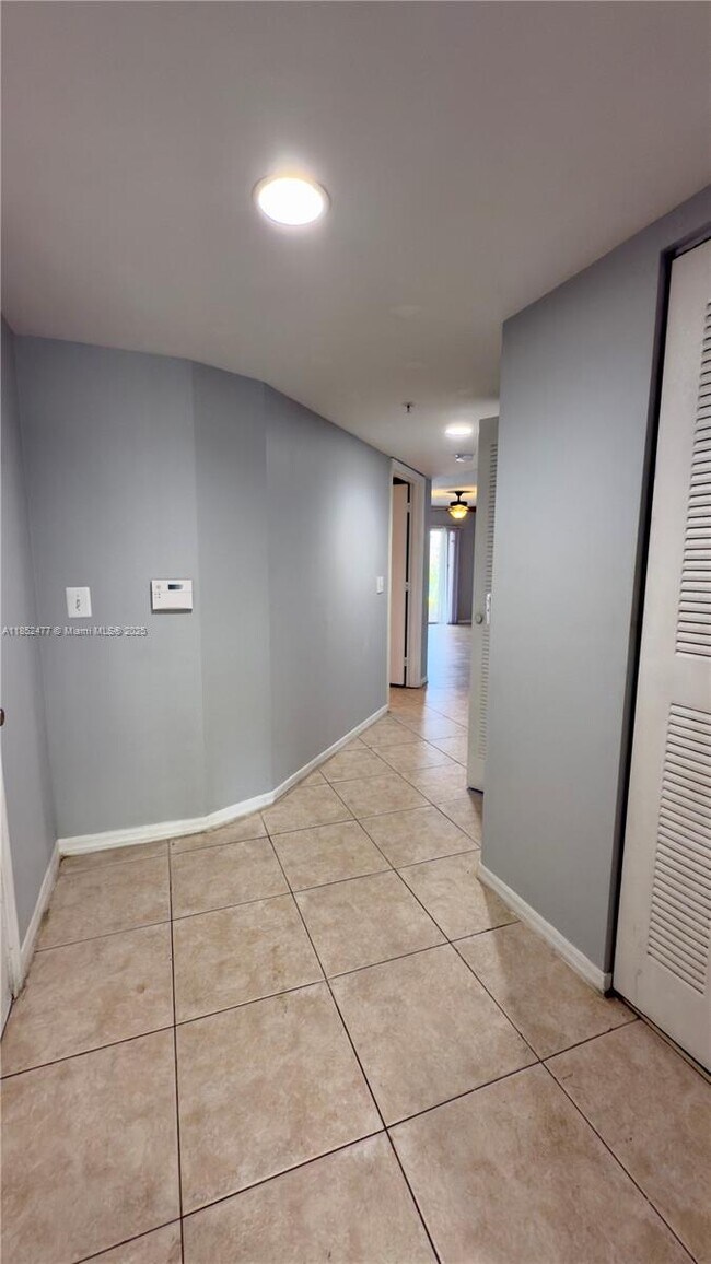 Foto del edificio - 4191 N Haverhill Rd