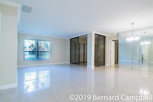 Foto del edificio - 2742 Carambola Cir S