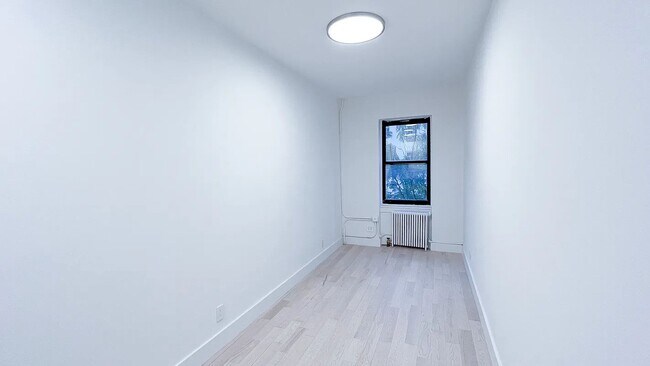 Foto del edificio - 206 West 21st Street