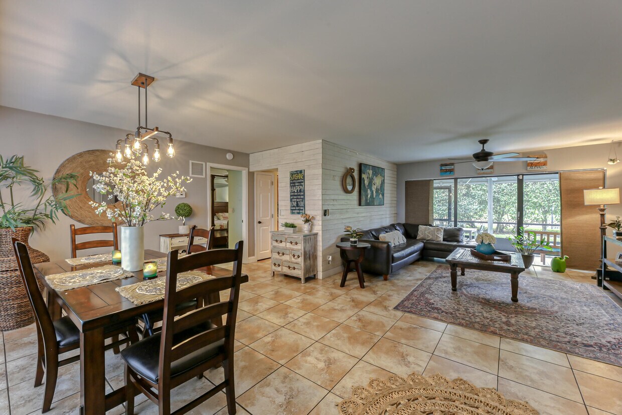 1060 Homewood Blvd Unit 104, Delray Beach, FL 33445 Condo for Rent in