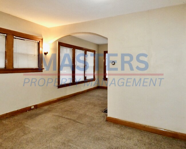 Building Photo - 1133 Parkside Blvd