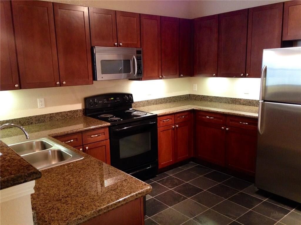 Foto principal - 2820 McKinnon St