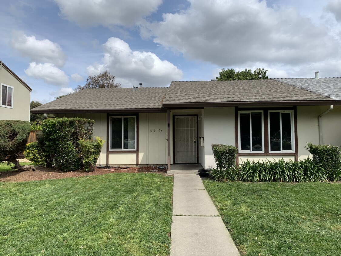Foto principal - 6904 Sumter Quay Cir