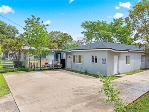 Building Photo - 4721 NW 15th Ct