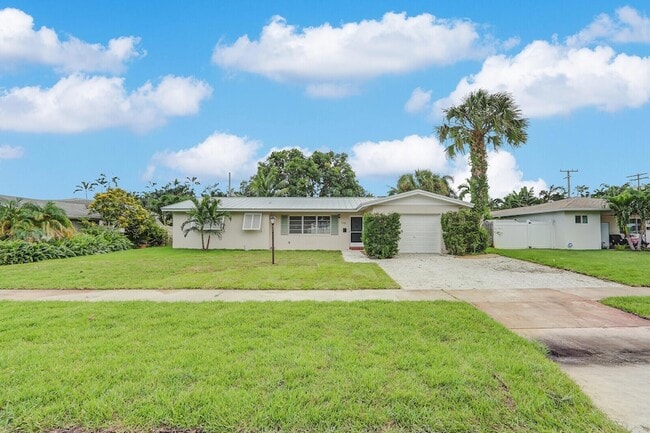 Photo - 732 Pelican Way House