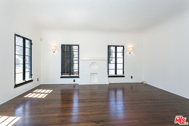 Foto del edificio - 2115 Valentine St
