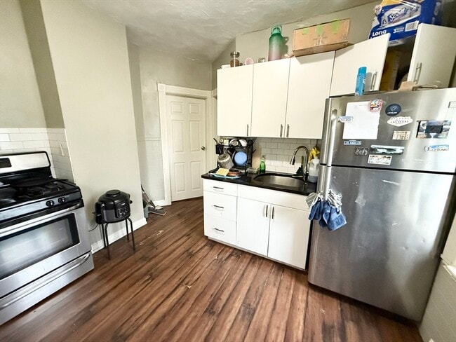 Building Photo - 4A Weld Ave