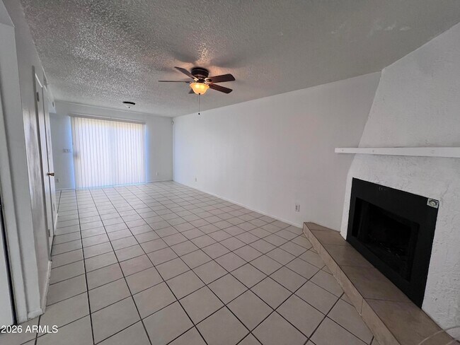 Foto del edificio - 15601 N 27th St