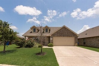 Building Photo - 112 Lazy Berry Way