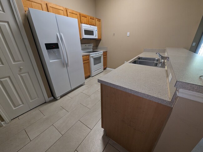 Building Photo - 6051 Maggies Cir