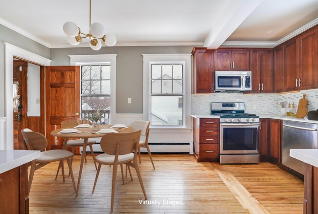 Foto del edificio - 2484 Elm St