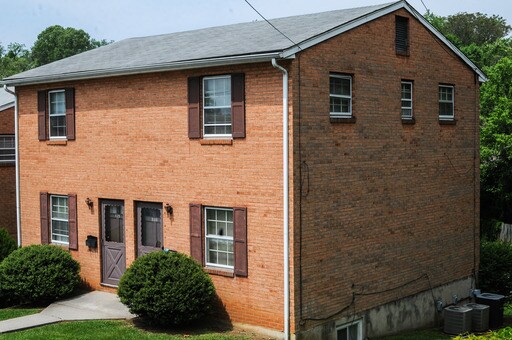 Primary Photo - 533 Chestnut St