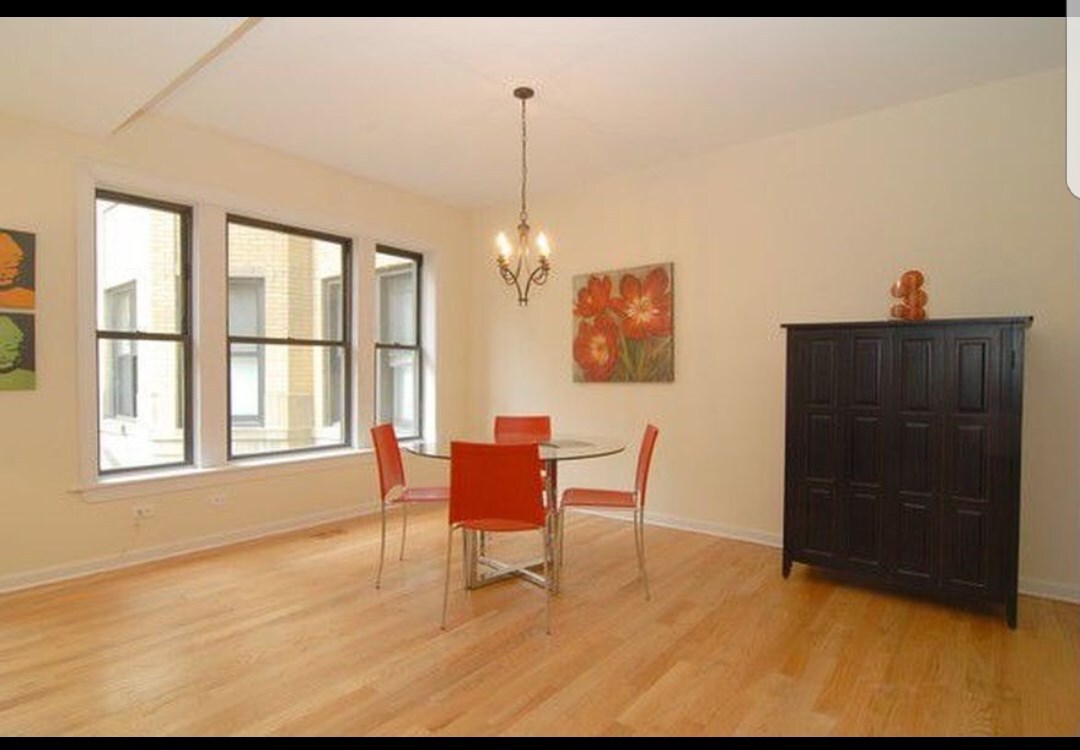 Primary Photo - 5225 S Drexel Ave