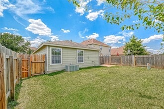 Building Photo - 22138 Orchard Dale Dr