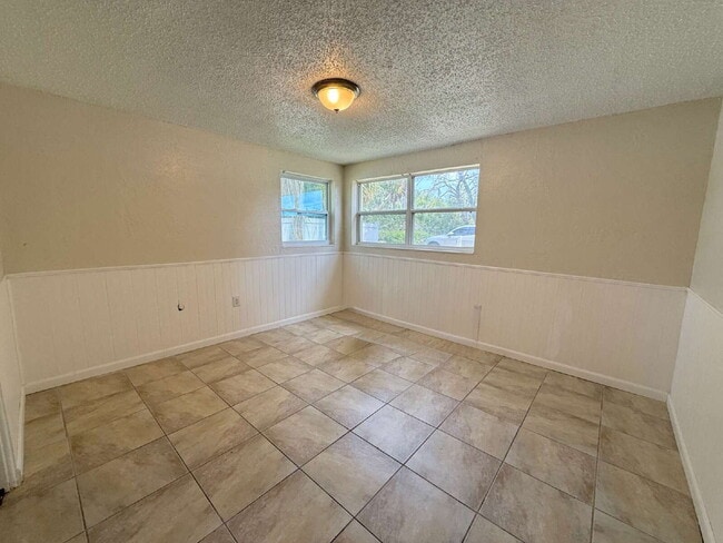 Building Photo - 2-Bed, 2-Bath with Dock!