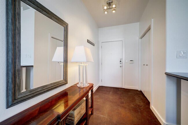 Foto del edificio - 2205 McKinney St