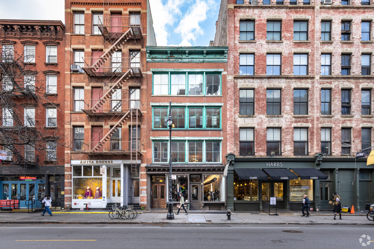 Primary Photo - 471 W Broadway
