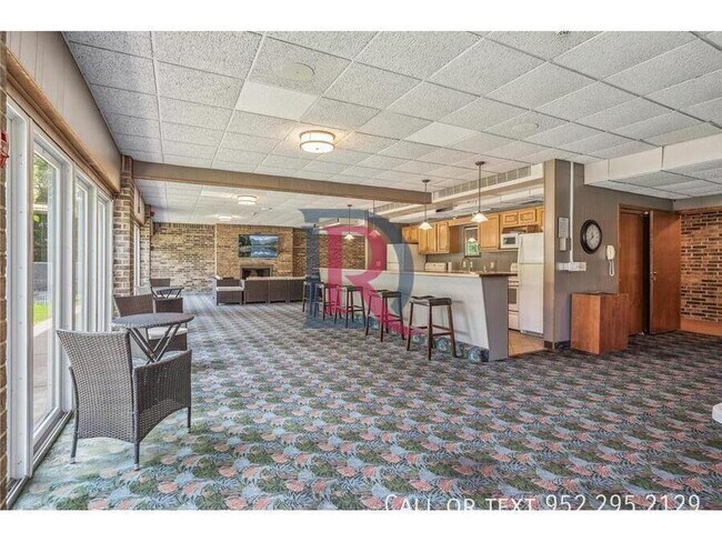 Foto del edificio - 2220 Midland Grove Rd