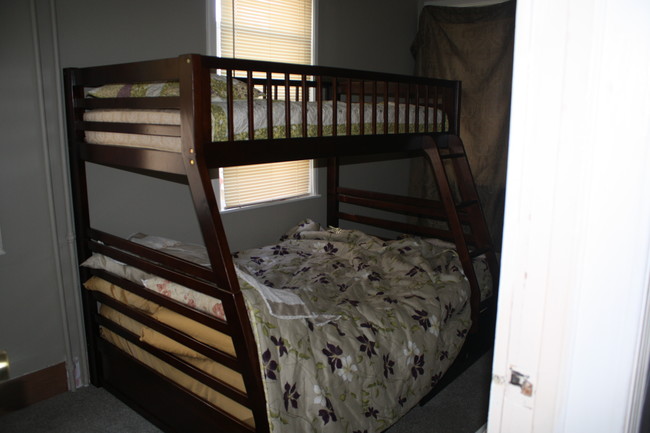 Guest Bedroom - 4921 Ventnor Ave