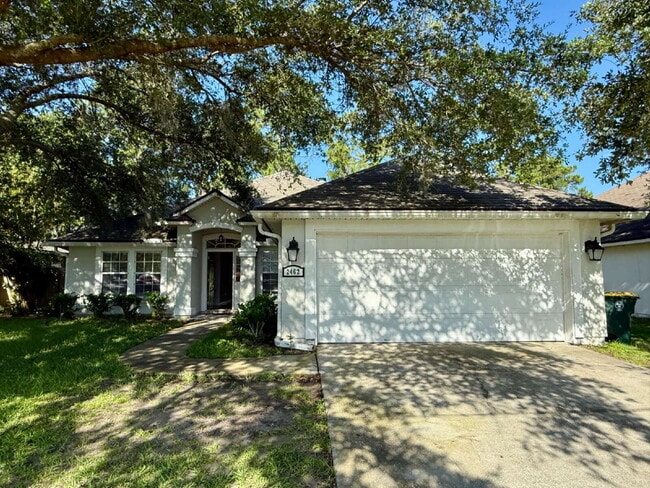 Stunning Lakefront Retreat: 3BR/2BA Home w... - Stunning Lakefront Retreat: 3BR/2BA Home w...